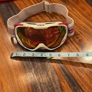 Belle Snow Goggles . EUC